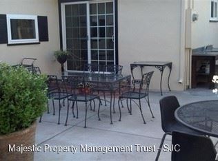 Foto del edificio - 3 br, 2 bath House - 158 W McKenzie Ave
