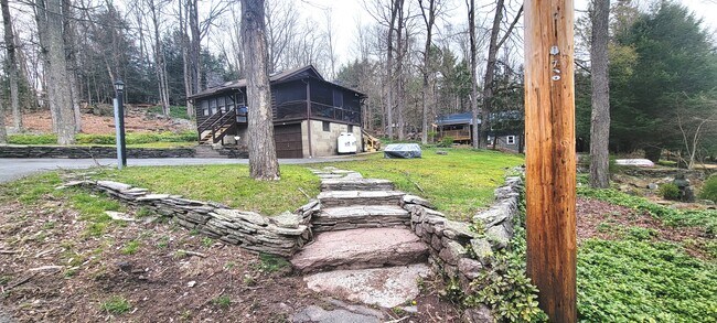 Foto del edificio - 41 Catskill Trail