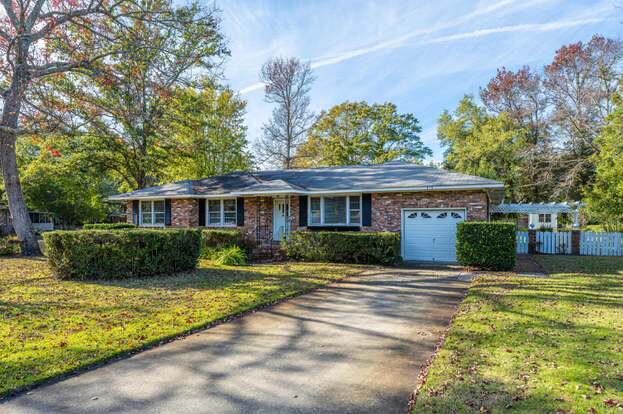 Primary Photo - 878 Stiles Dr