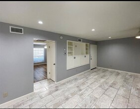 Building Photo - 12888 Montfort Dr