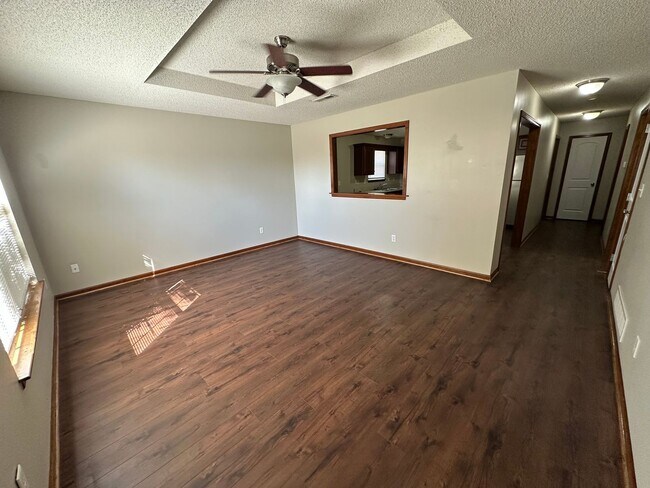 Foto del edificio - 2 Bed Single Level Duplex in Grain Valley