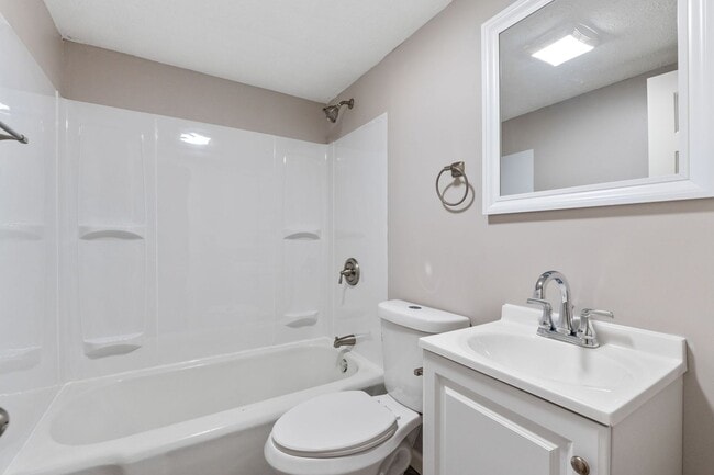 Building Photo - Modern 3 Bedroom Home for Rent with Fenced...