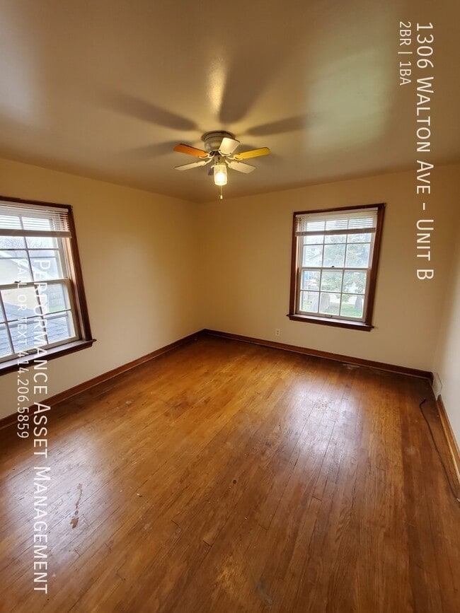 Building Photo - Charming 2BED/1BATH Racine Upper