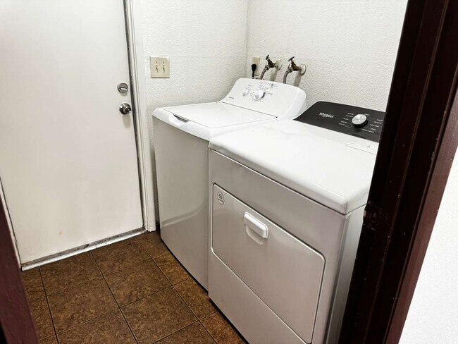 Foto del edificio - 12611 N 42nd Ave