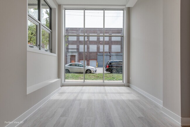 Building Photo - 2740 W Chicago Ave