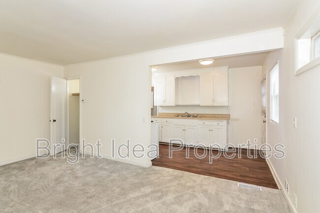 Foto del edificio - 4003 Welcome Ave N