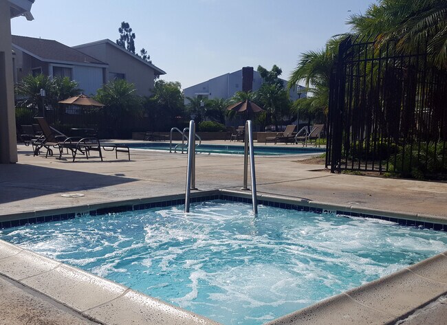 pool area - 600 Rainier Way