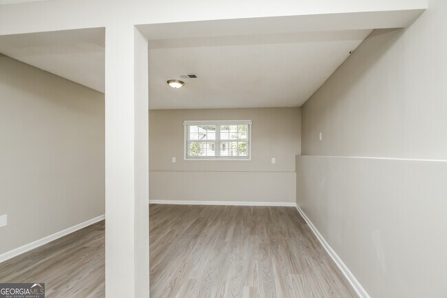 Foto del edificio - 4207 New Towne Dr