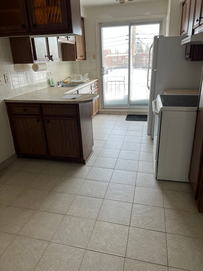 Photo du bâtiment - 1115 Rue Duguay