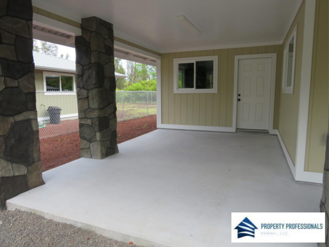 Foto del edificio - Stylish, custom home in Nanawale!