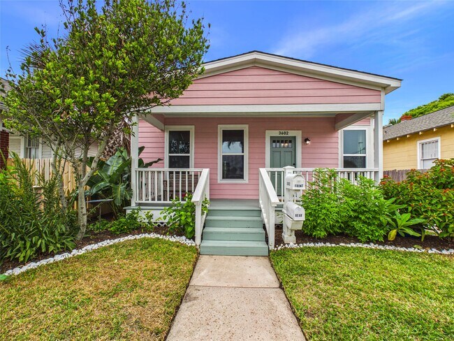 Building Photo - 3602 Ave S 1/2