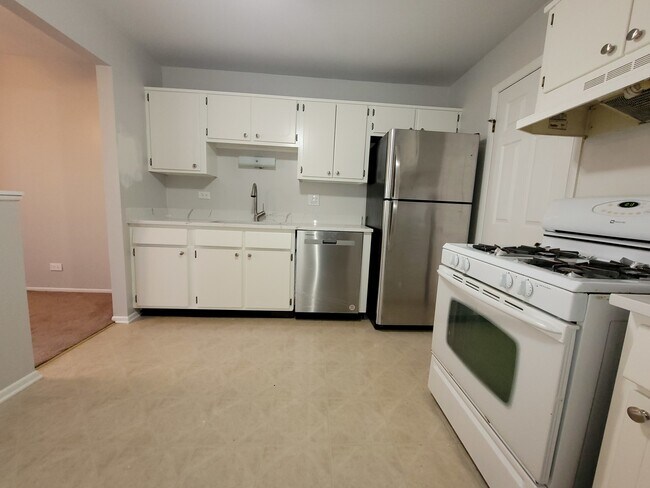 Foto del edificio - 1460 7 Pines Rd