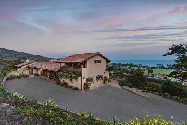 Building Photo - 3330 Foothill Rd