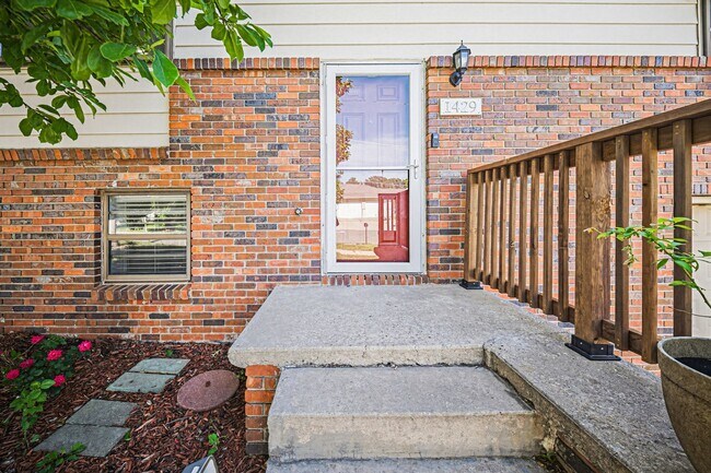 Building Photo - Please View 3D Virtual Walk-Through Before Scheduling a Showing