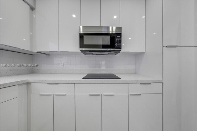 Foto del edificio - 2464 SW 22nd St