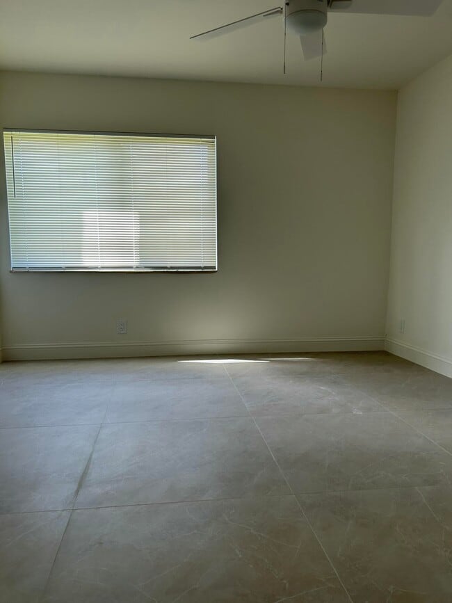 Building Photo - 205 Pine HOV Cir