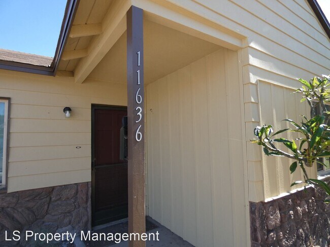 Building Photo - 3 br, 1 bath House - 11636 Gem St.