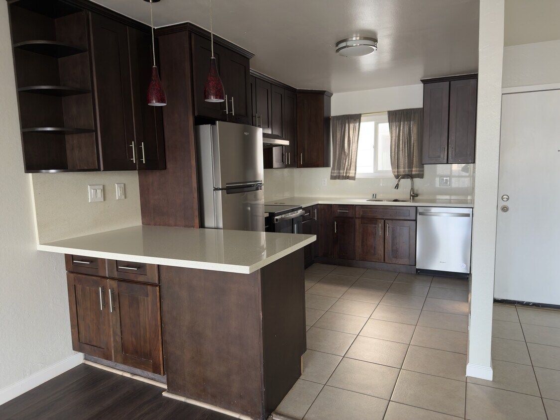 Open kitchen - 2363 19th Ave