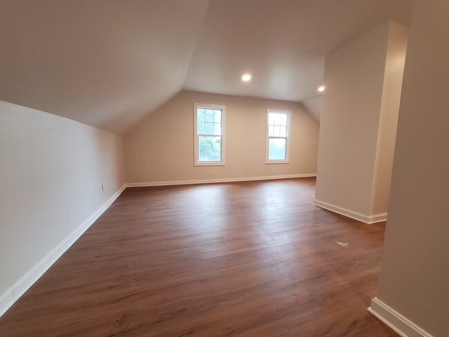 Building Photo - 101 Gamage Ave