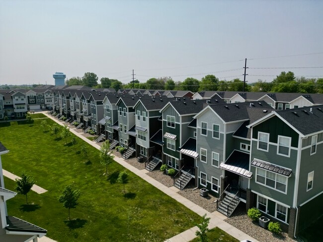 Building Photo - Cove at Kettlestone Townhomes