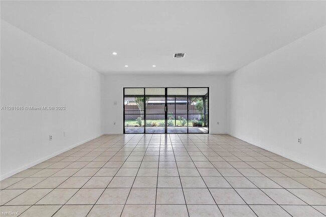 Foto del edificio - 3 br, 2 bath House - 15461 Turnbull Dr