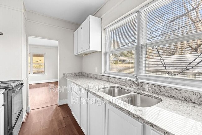 Foto del edificio - 603 12th Ave
