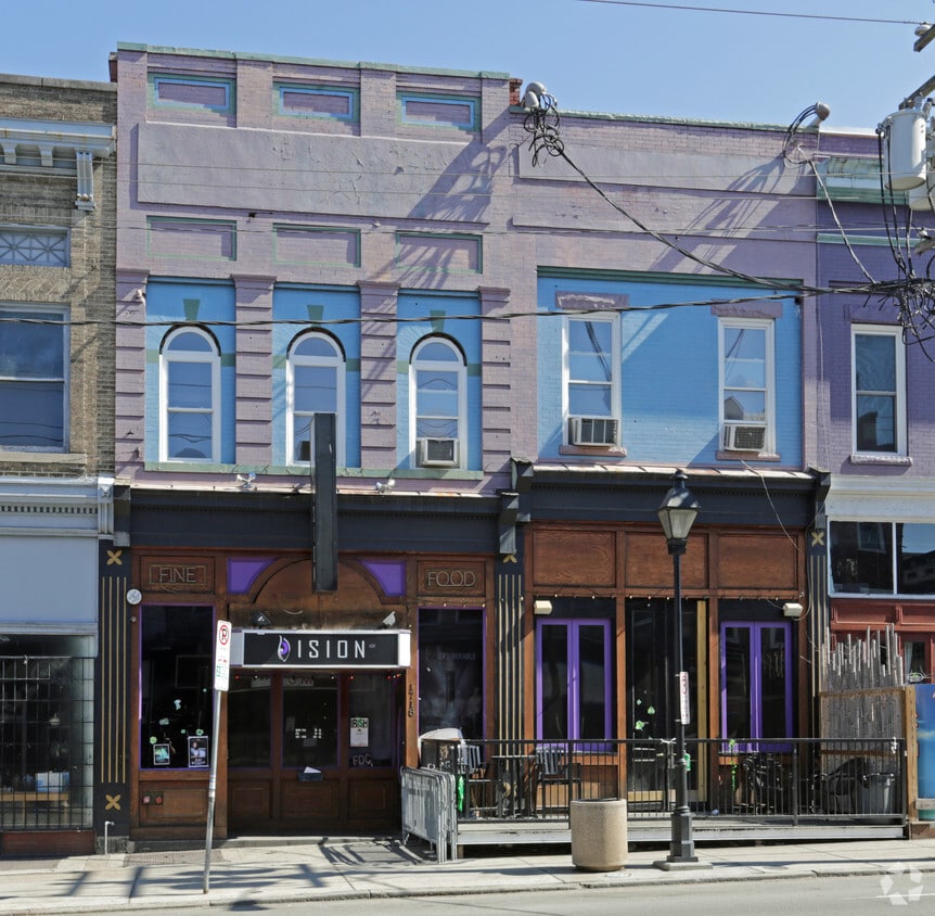 Primary Photo - The Flats at Walnut Alley