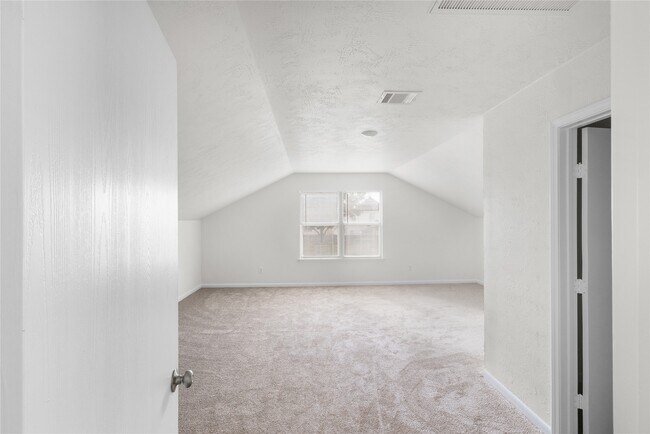 Foto del edificio - 19138 Larkspur Hills Dr