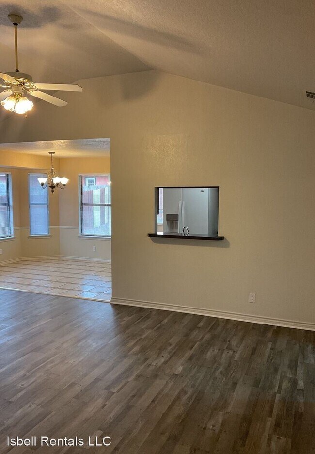 Foto del edificio - 4 br, 2 bath House - 1202 August Drive