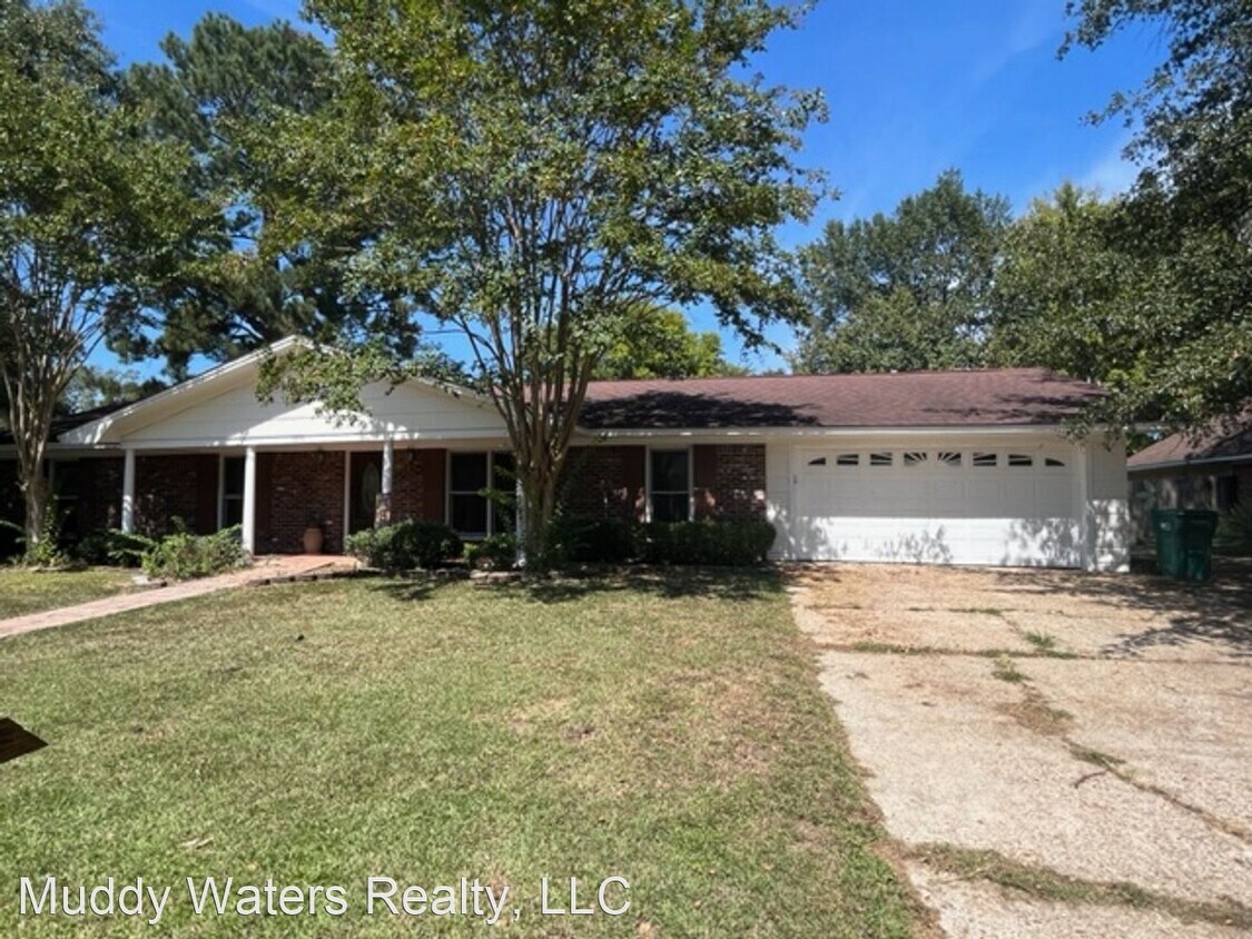 Primary Photo - 5 br, 3 bath House - 1010 Cleveland St