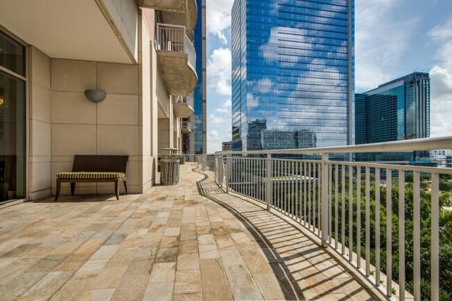 Building Photo - 2 bedroom in Houston TX 77010