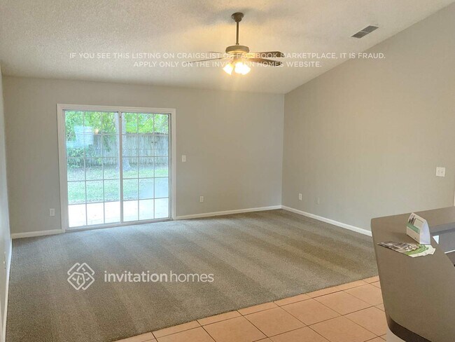 Foto del edificio - 1736 Northglen Cir