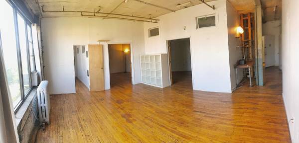 Foto del edificio - 132 N 5th St