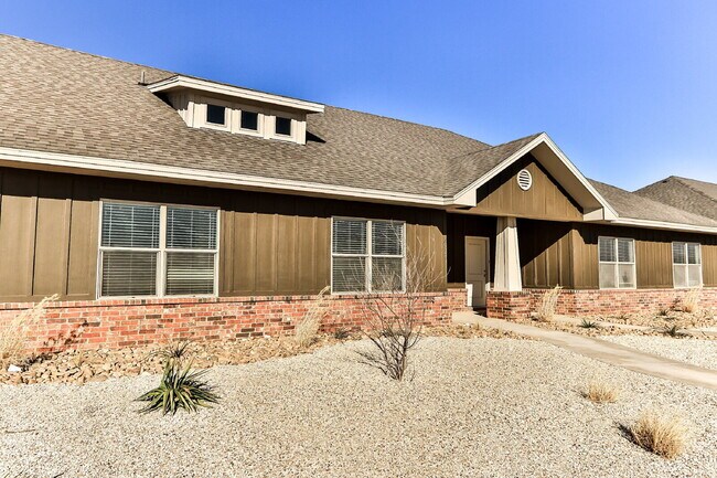 Foto del edificio - 3-Bedroom Townhouse