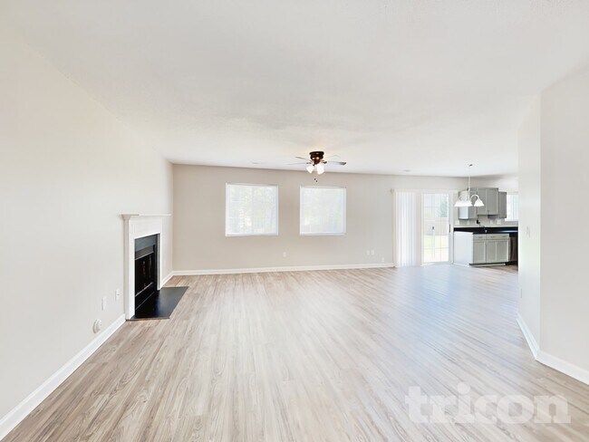 Building Photo - 1135 Edinburgh Dr