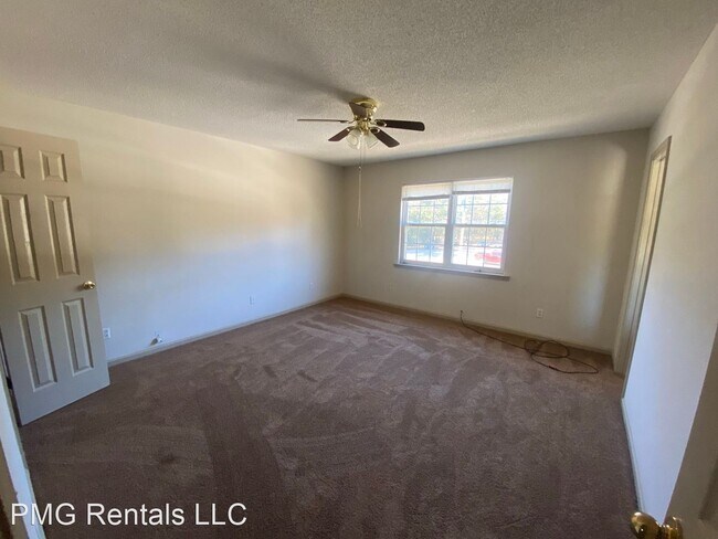 Foto del edificio - 3 br, 2 bath House - 410 S College 4