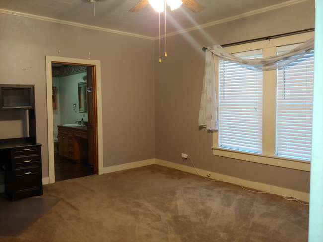 Master Bedroom - 602 5th St