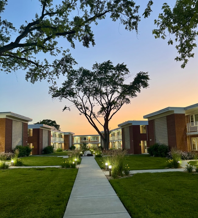 Interior Photo - WHEATON COURT, LLC