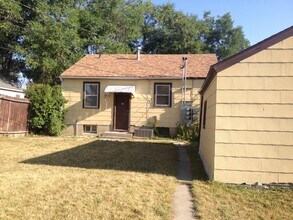 Building Photo - 424 Howard Ave