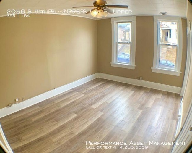 Building Photo - 2 bedroom in Milwaukee WI 53204