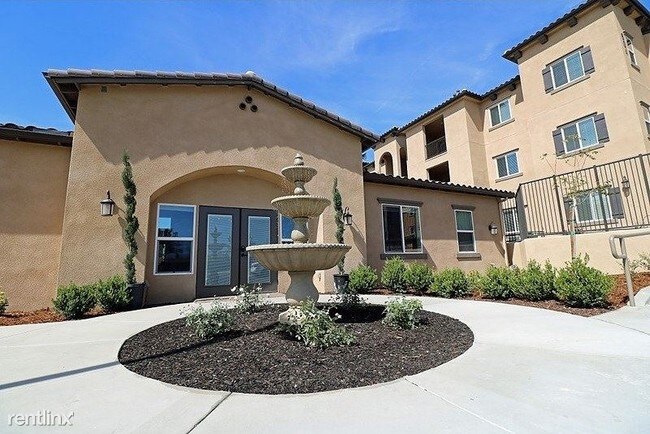 Foto del edificio - 602 S Riverside Ave