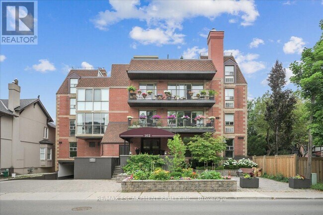 Photo du bâtiment - 162 Reynolds St