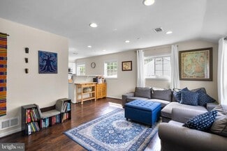 Building Photo - 12837 Flack St
