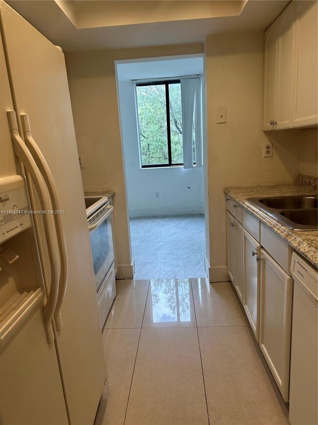 Foto del edificio - 8275 SW 152nd Ave
