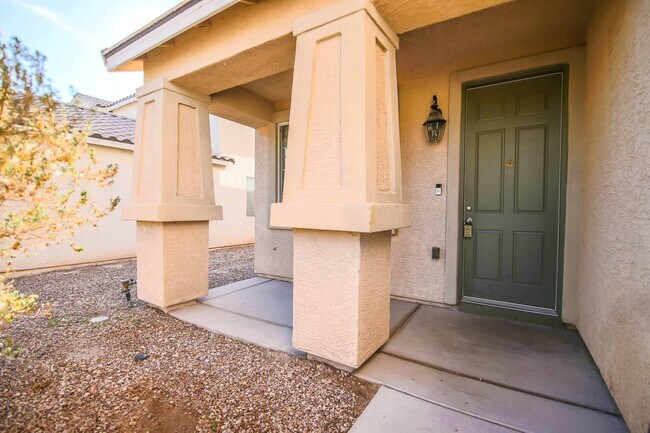 Foto del edificio - 5221 Coral Hills St