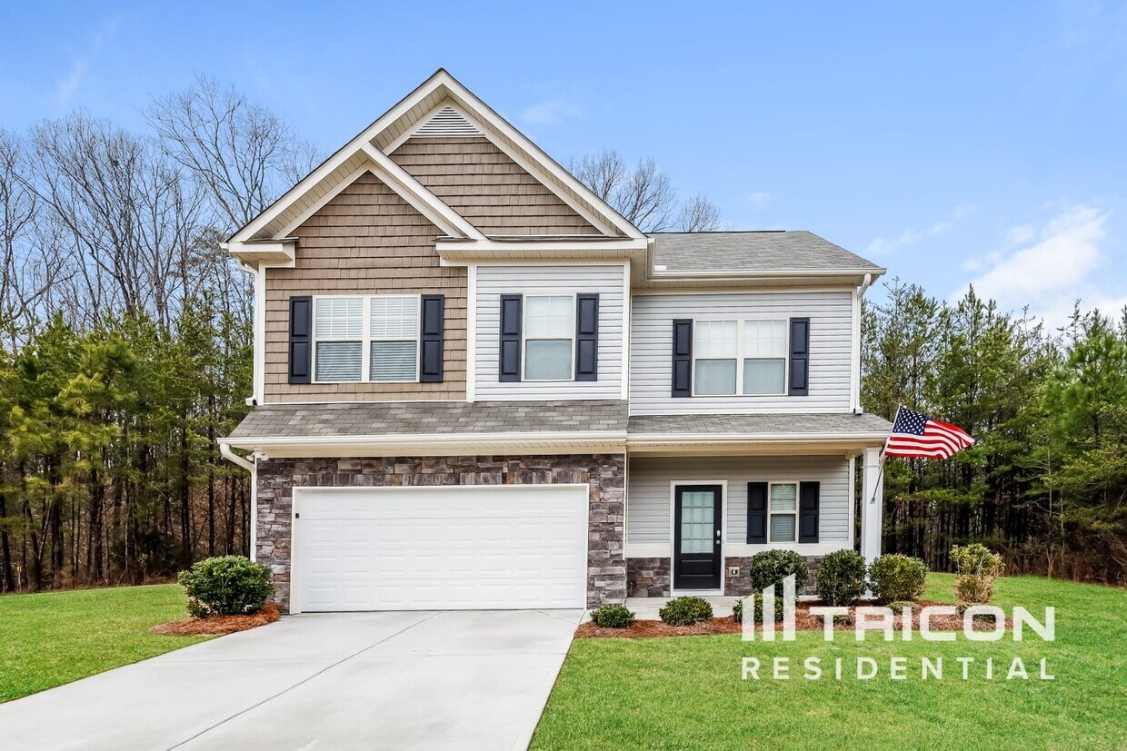 Primary Photo - 202 Arbor Dr