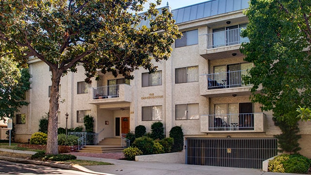 Building Photo - 350 S Oakland