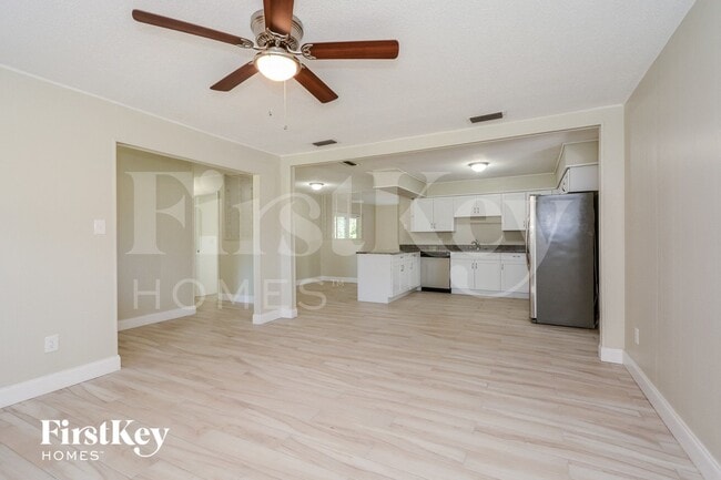 Foto del edificio - 4936 Bobbie Ave