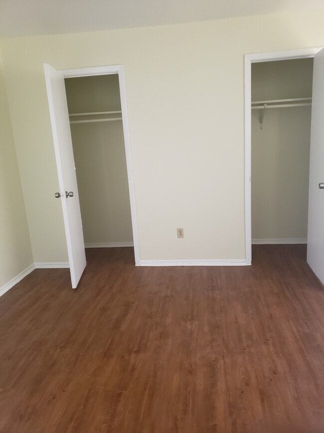 bedroom closets - 3702 Southmore Blvd