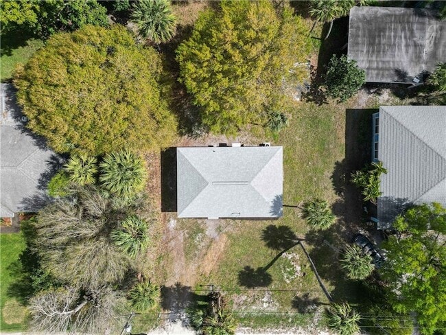 Building Photo - 6476 48th Ave